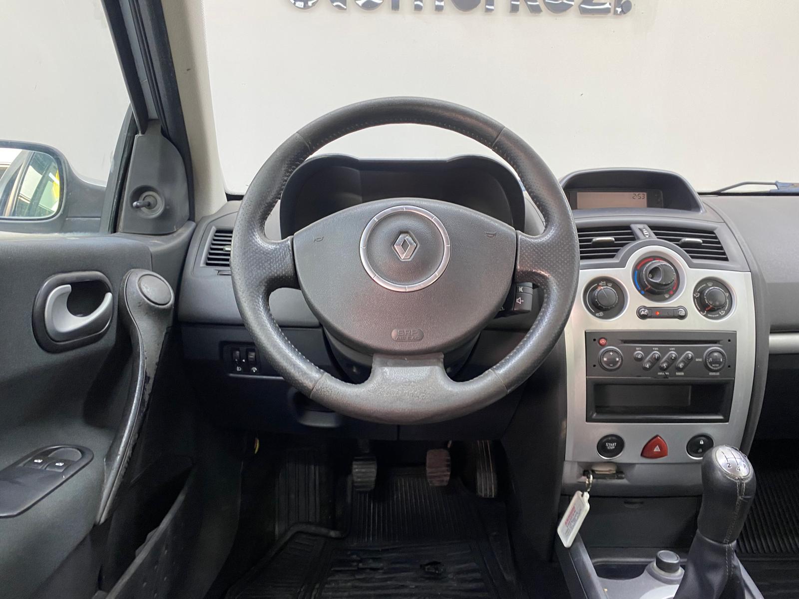 RENAULT MEGANE 9